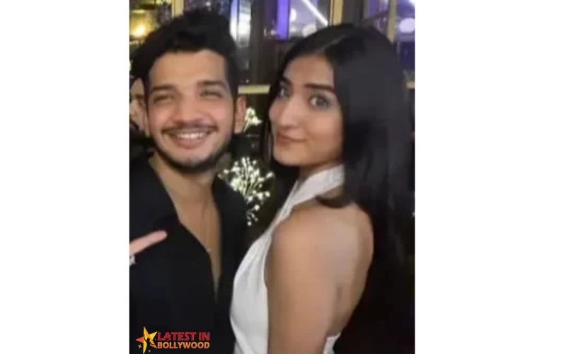 Nazila Sitaishi Age, Biography, Munawar Faruqui's Girlfriend, Wiki, Religion, Nationality, Family, Height, Net Worth, Instagram 1 Munawar Faruqui's Girlfriend Nazila Sitaishi